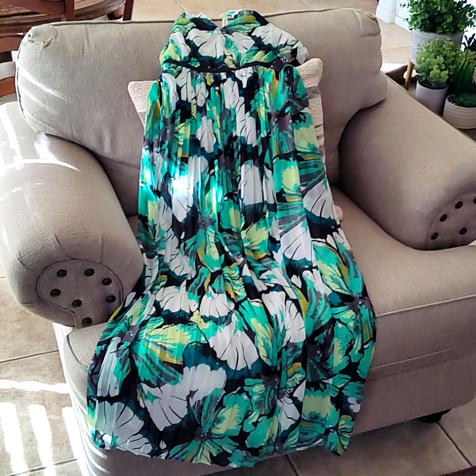 Beautiful Brand New NyCo Maxi Dress